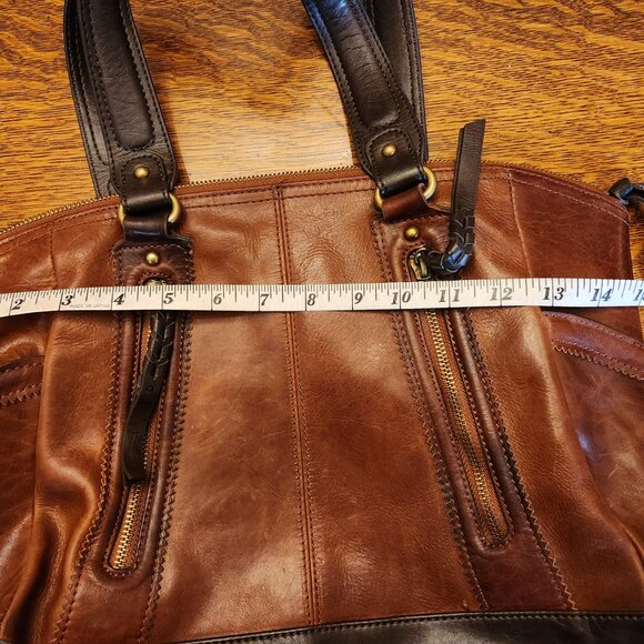 Large Clarks Purse - Picture 8 of 9